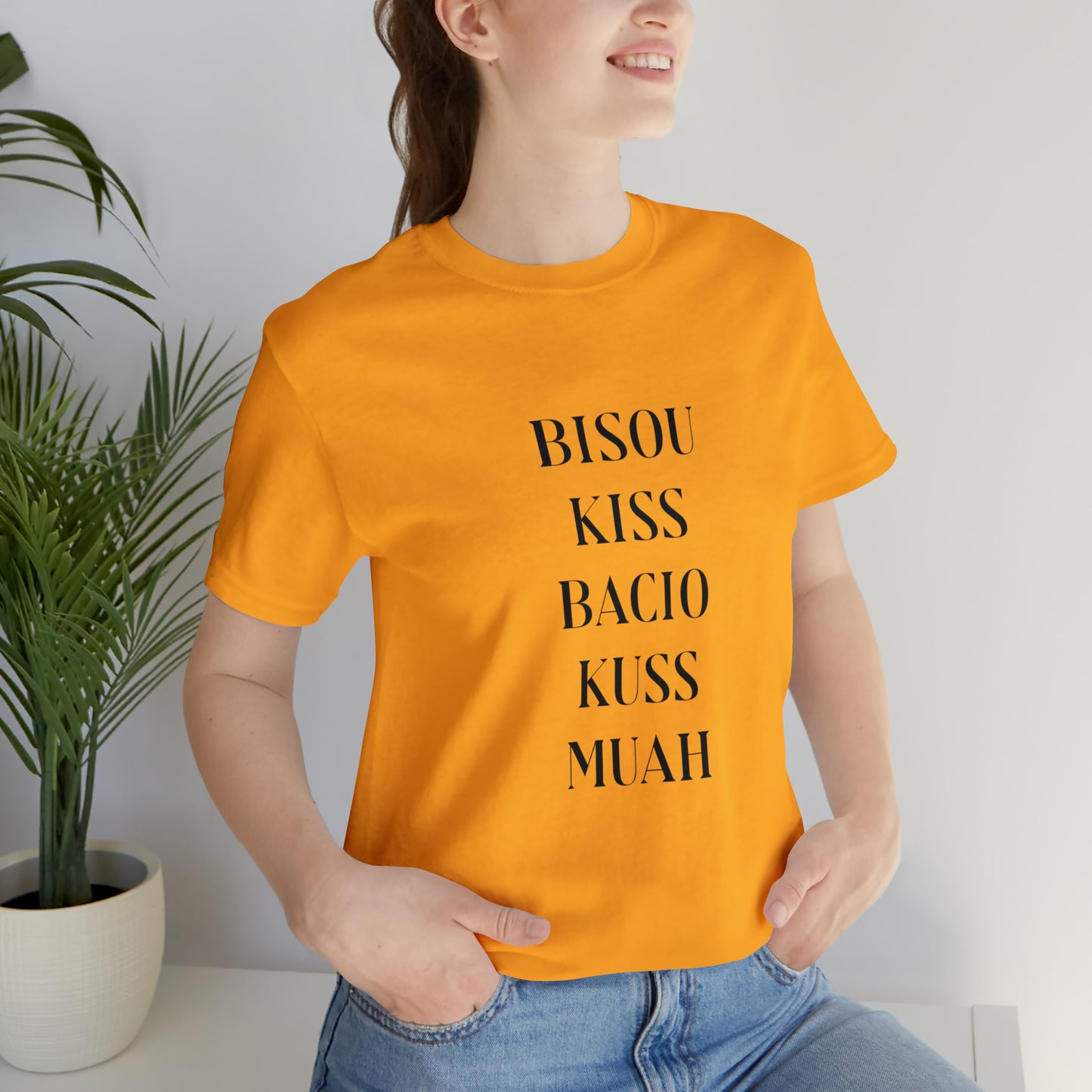 Bisou kiss shirt, travel shirt, best friend trip, girls vacation trip, Unisex Jersey Short Sleeve Tee