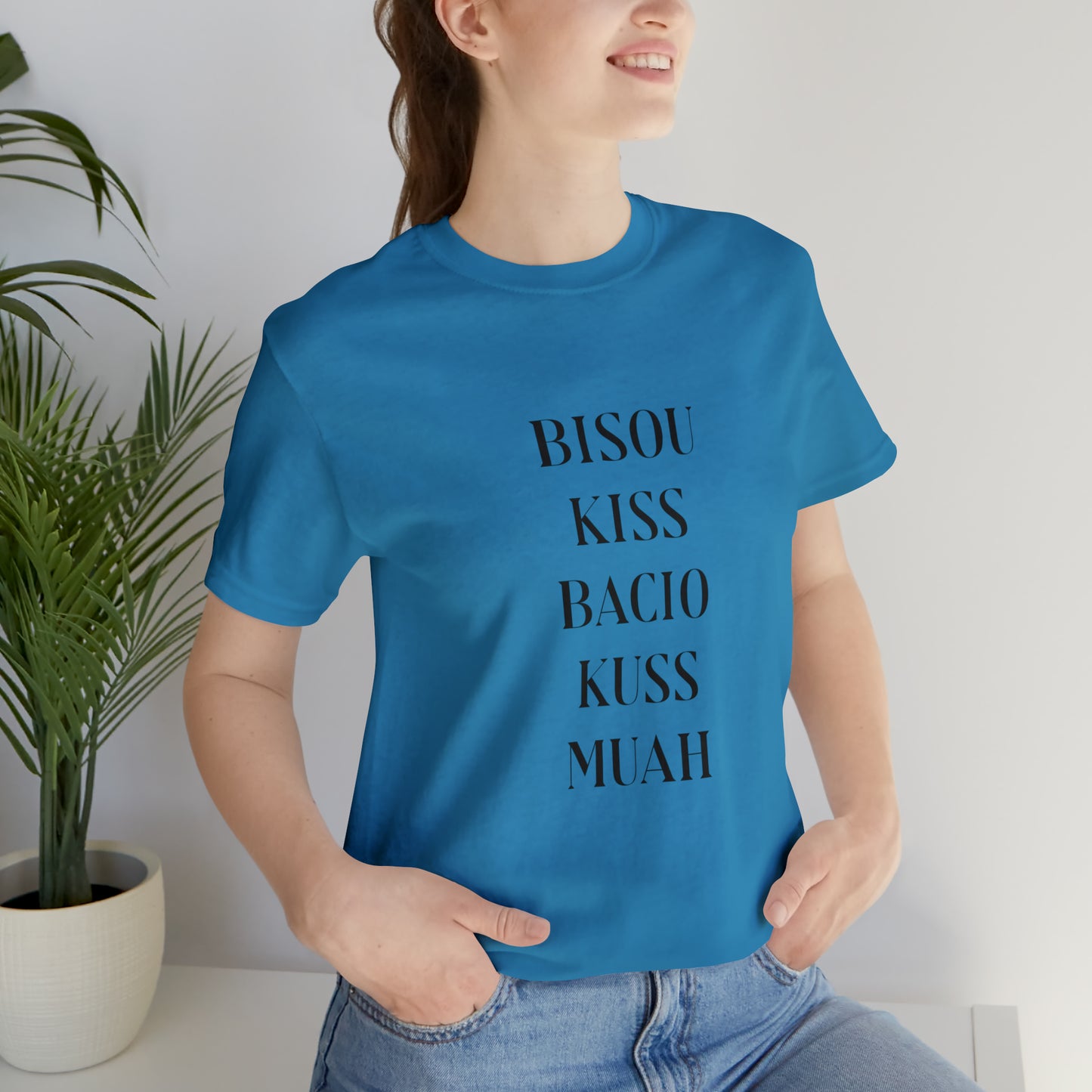 Bisou kiss shirt, travel shirt, best friend trip, girls vacation trip, Unisex Jersey Short Sleeve Tee
